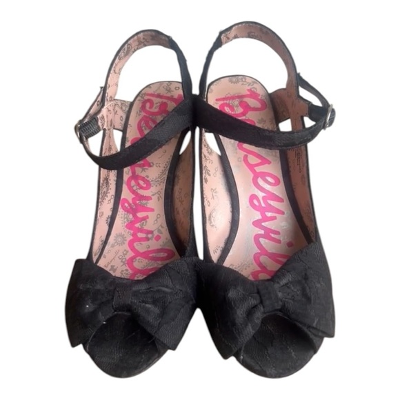 BETSEYVILLE by Betsey Johnson Black Lace Peep Toe Bow Heels Shoes Size 8.5” - Picture 3 of 17